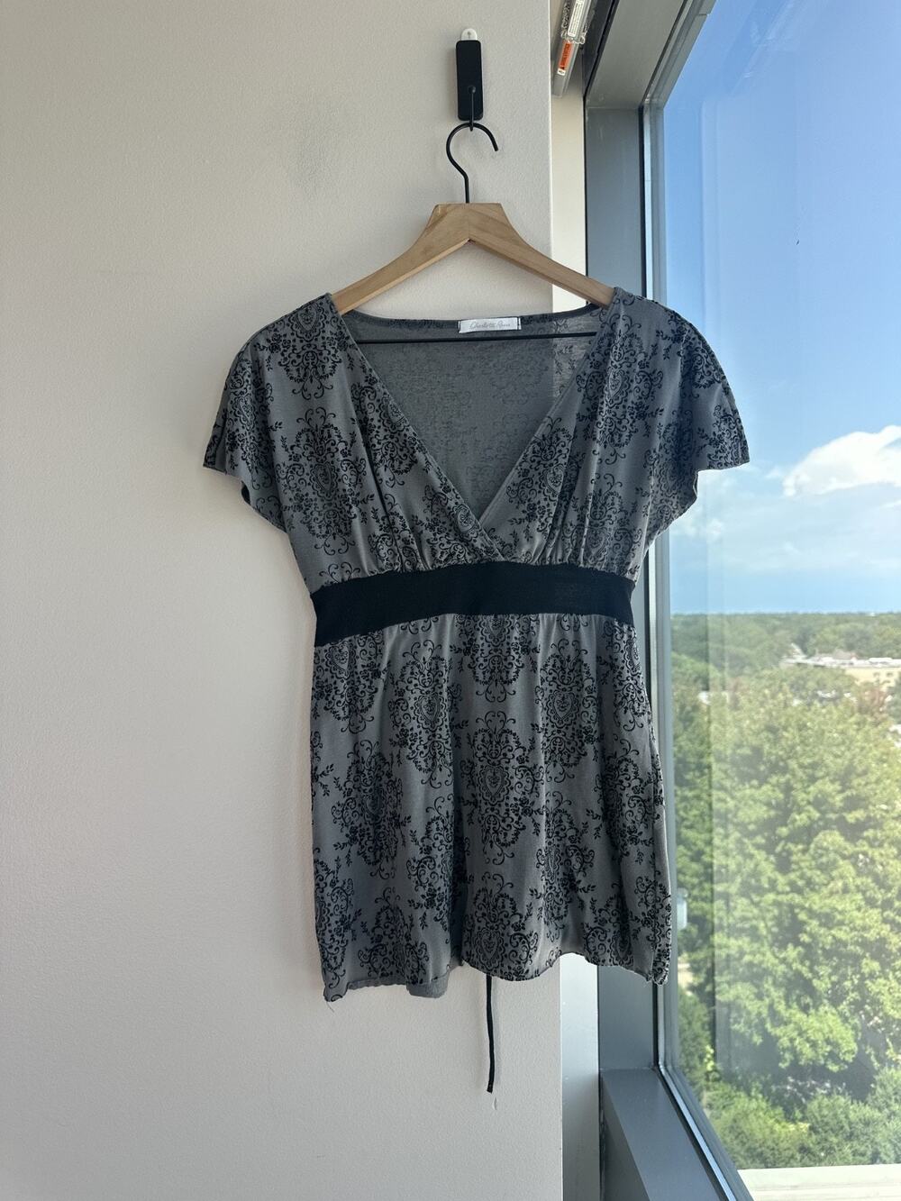 Vintage Y2K Charlotte Russe Empire-Waist Grey Black Damask Baby Doll Top L